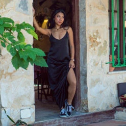 Guya Gang Femme - Robe Maxi Nuisette Noir - Drest