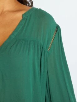 Kiabi Femme - Blouse En Maille Crêpe Avec Liserés Ajourés - VERT HUNTE - Drest -Pas Cher Mode Séduisante Magasin blouse en maille crepe avec liseres ajoures vert kaki ahz91 3 frb5