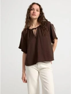 Lindex Femme - Blouse En Satin à Manches Courtes - Sunbrown - Drest