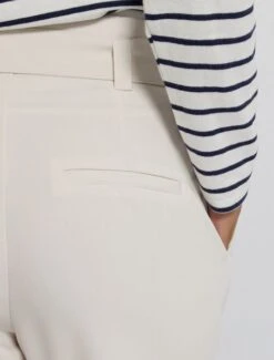 Kiabi Femme - Pantalon Carotte Avec Ceinture - Blanc Calcaire - Drest -Pas Cher Mode Séduisante Magasin pantalon carotte avec ceinture blanc calcaire zk555 1 frf5