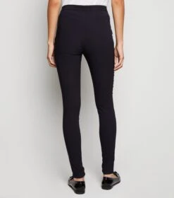 New Look Pantalon Slim Noir Stretch à Zips à L’avant - Drest -Pas Cher Mode Séduisante Magasin pantalon slim noir stretch C3A0 zips C3A0 lE28099avant 2 scaled 1